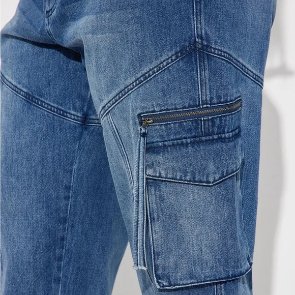Fashion Nova Blue Women's Cargo Jeans Size 1 - Picture 3 of 3